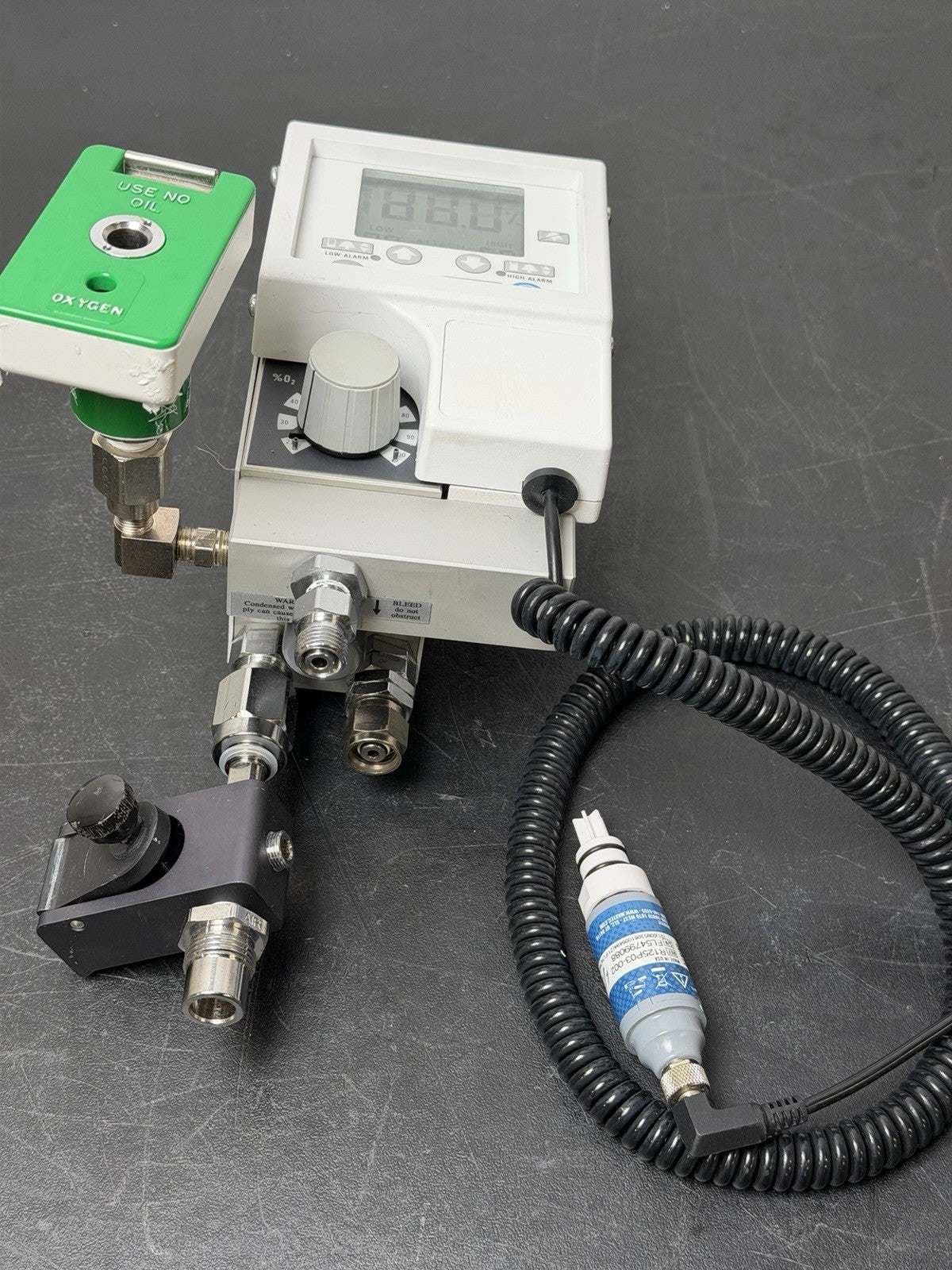 Maxtec, Inc. MAXBlend Low Flow Air/Oxygen Blender