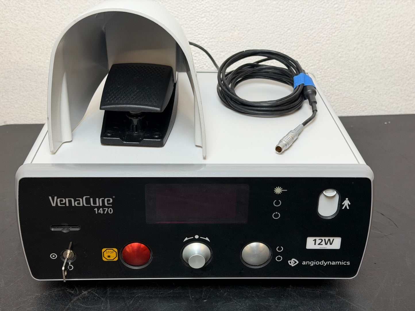 Angio Dynamics Venacure 1470 Laser with foot switch 30 DAYS  WARRANTY