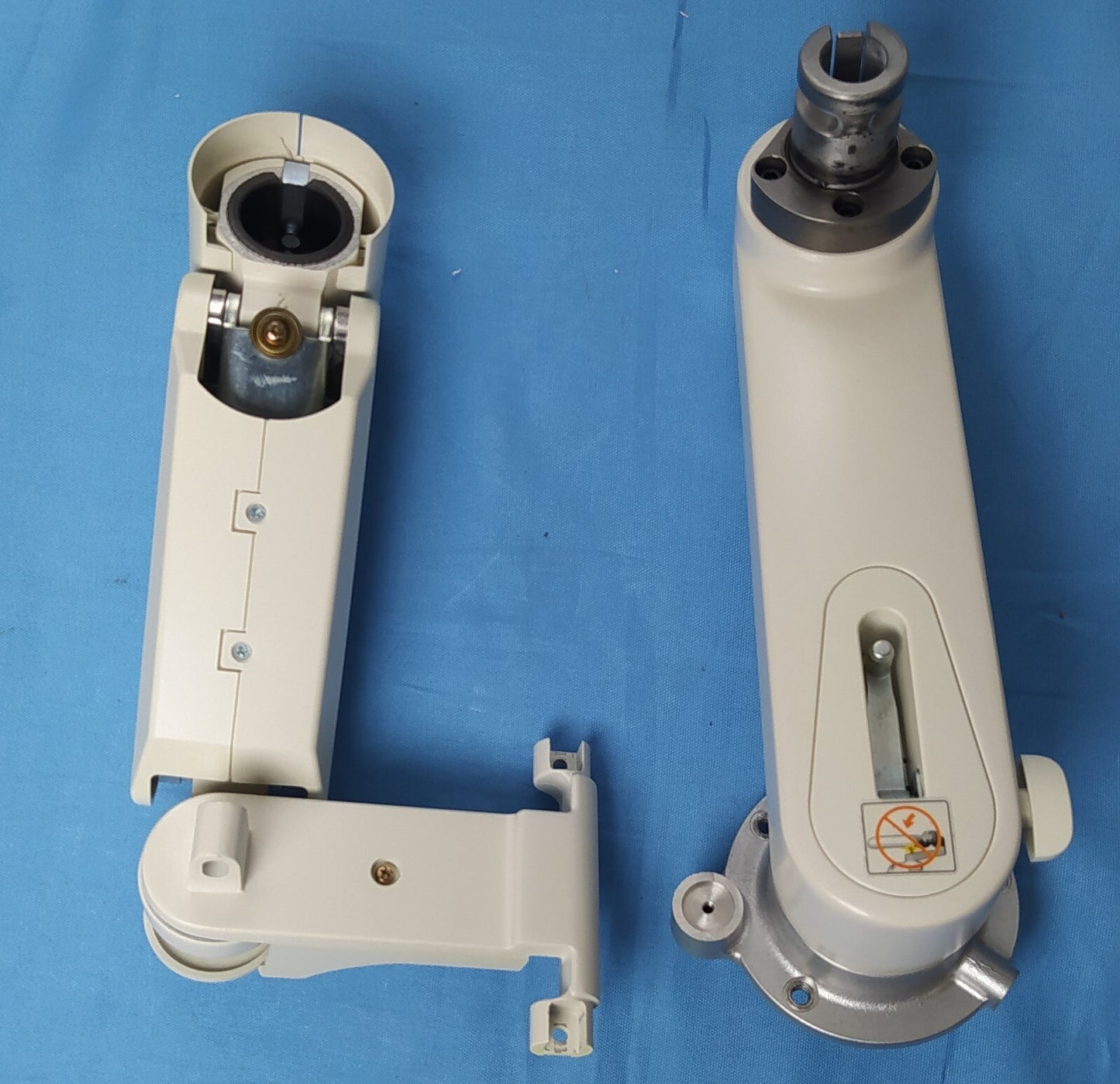 GE LOGIQ P5 - Articulated Arm