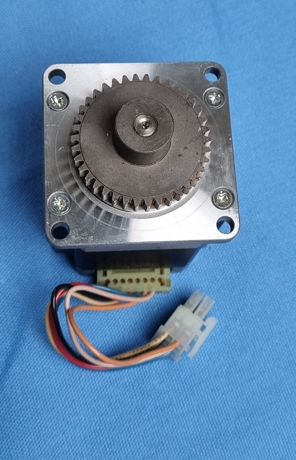 Sanyo Denki  - Step Syn - Stepper Motor - 103H7123 - 04421