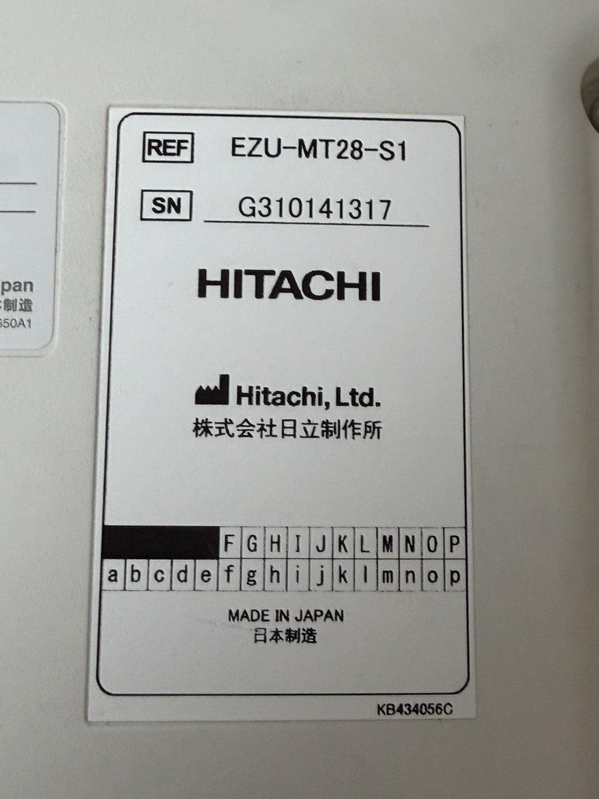 Hitachi  Hi Vision Preirus - MONITOR - EZU-MT28-S1