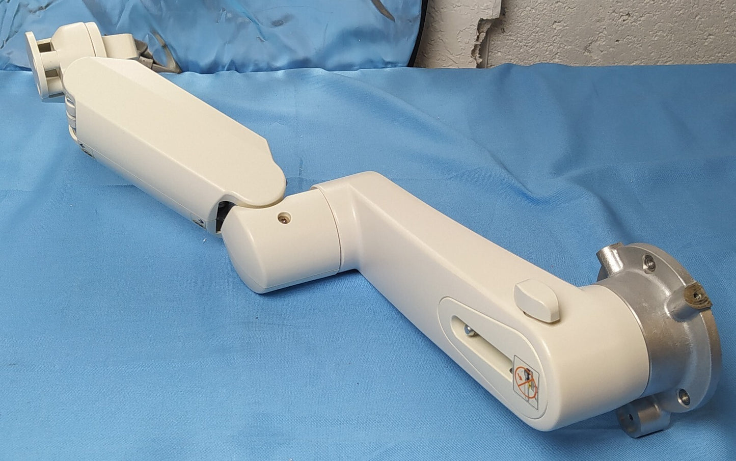 GE LOGIQ P5 - Articulated Arm