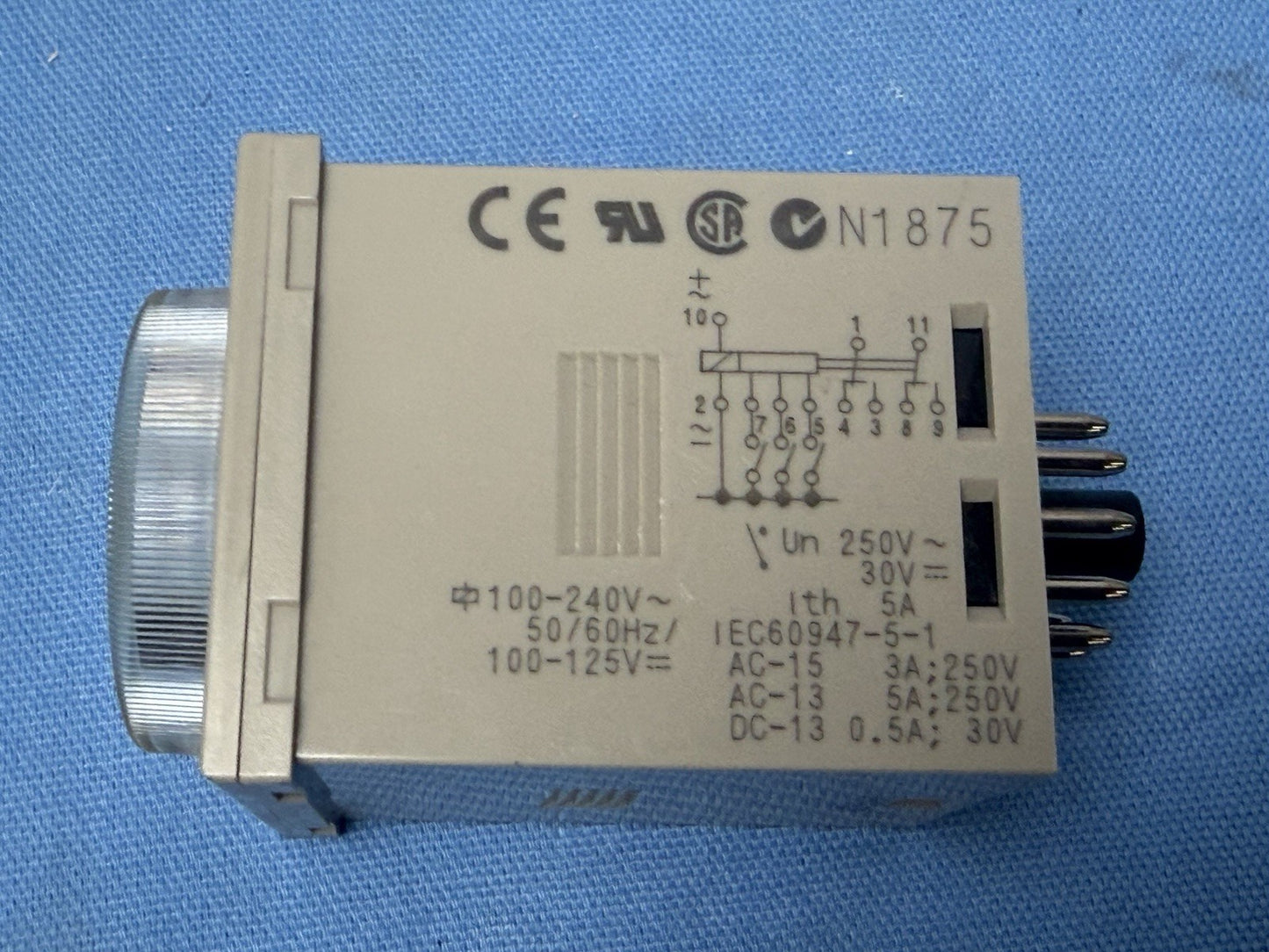 Omron H3CR-A 100-240VAC Timer