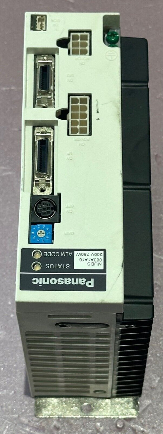 TOSHIBA AQUILION 64  -  MUDS083A1A16 AC Servo Drive