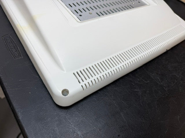 GE LOGIQ S8 ULTRASOUND - MONITOR - PN: 5653621-2