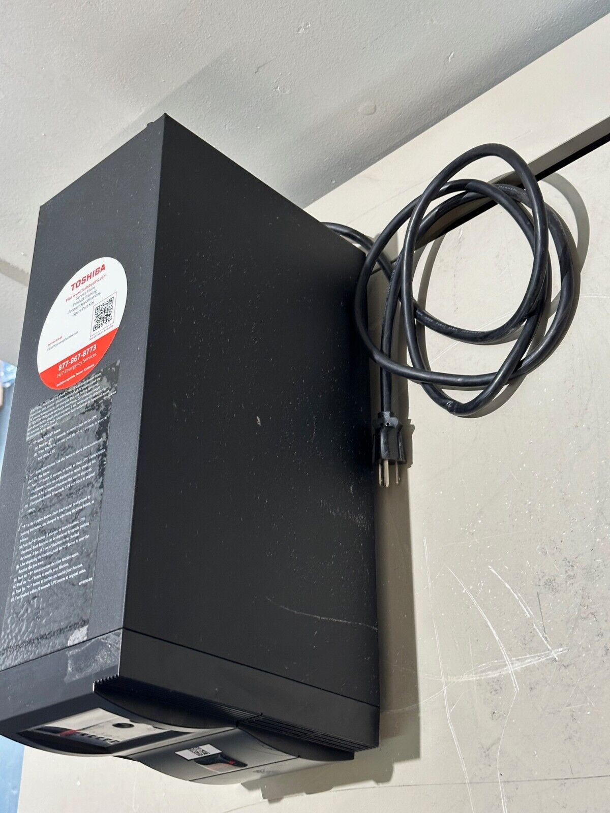 Toshiba T1000 1000VA / 900W   - T1S0A1000AXA - True On-Line, Double-Conversion