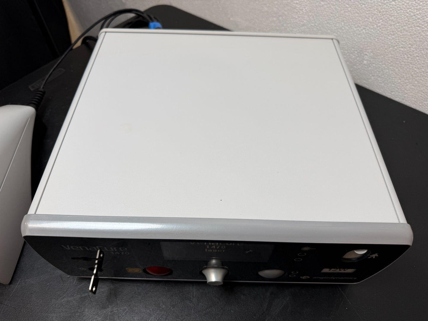Angio Dynamics Venacure 1470 Laser with foot switch 30 DAYS  WARRANTY