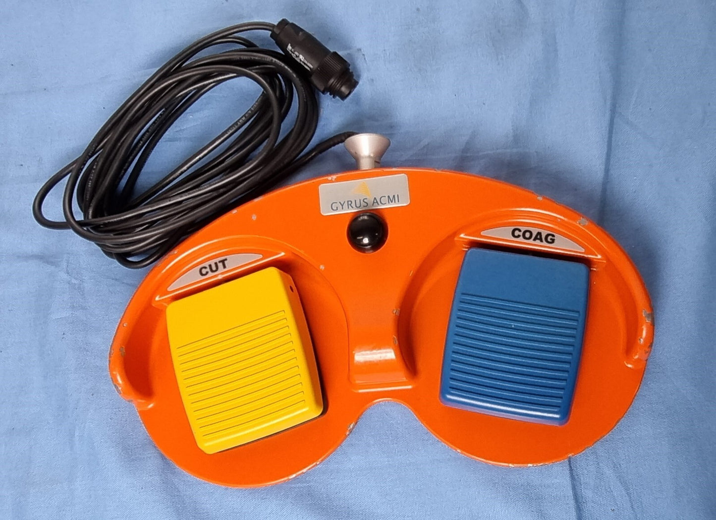 GYRUS ACMI G400 WORKSTATION GENERATOR WITH FOOTSWITCH